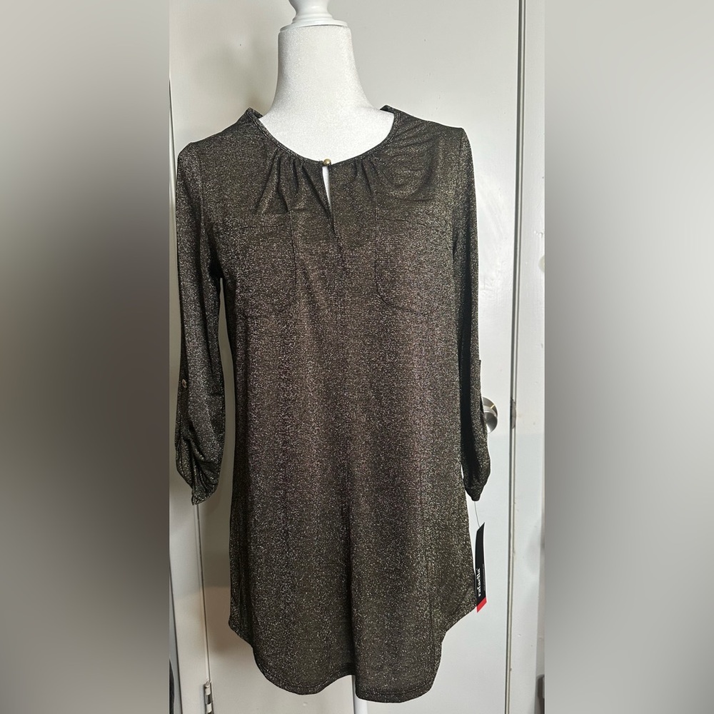 NWT-Rafaella blouse, size Small, metallic look balck and goldish